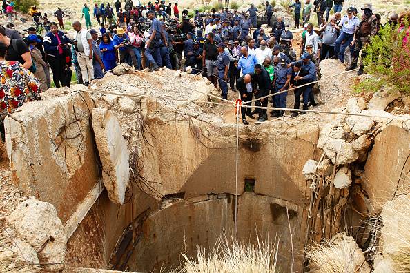 400 Miners Trapped From South Africa Gold Mine